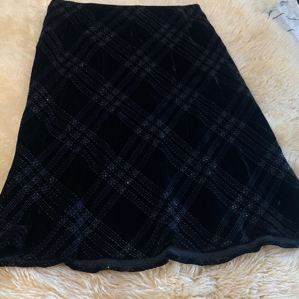 Carmen Marc Valvo Black Velvet A-Line Skirt